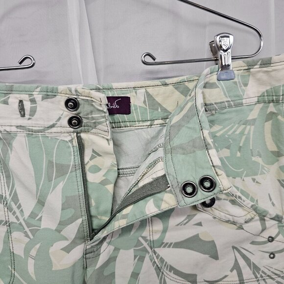 Vintage Gloria Vanderbilt Green Tropical Bermuda Cargo Shorts 16 - Picture 7 of 14